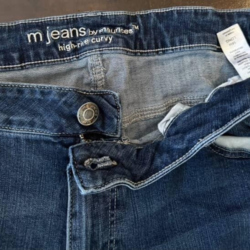 Maurices M JEANS High Rise Curvey 18W LONG HARD TO FIND
